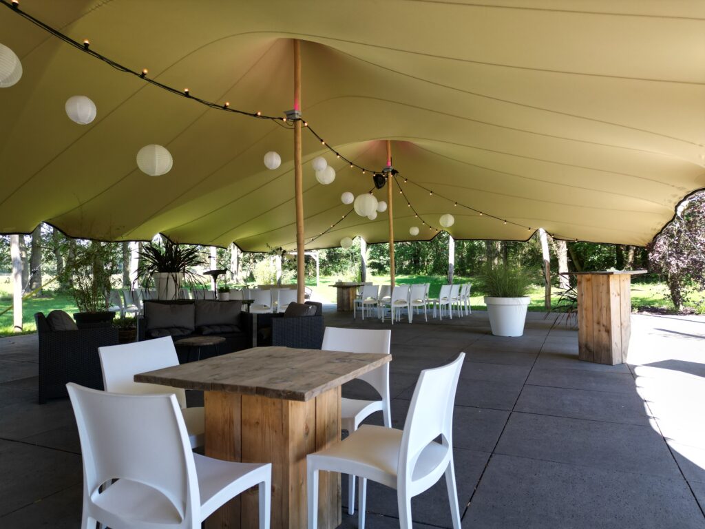 Stretchtent bij Brasserie Rembrandt