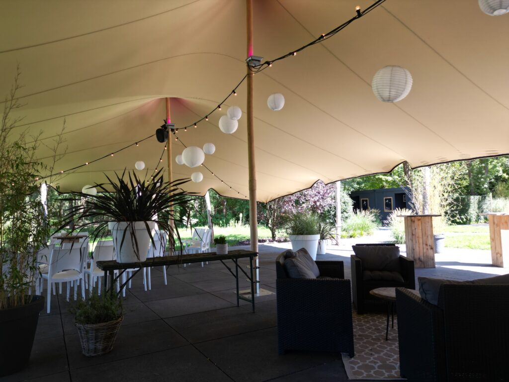 Stretchtent bij Brasserie Rembrandt