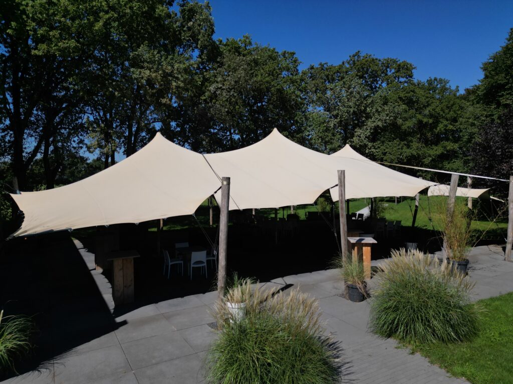 Stretchtent bij Brasserie Rembrandt