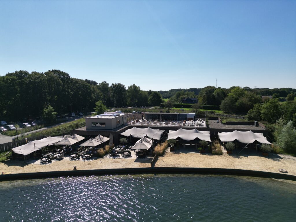 Stretchtent bij Restaurant Het Houtse Meer