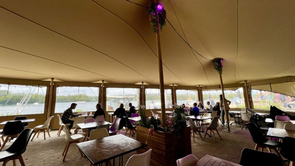 Stretchtent met zijwanden