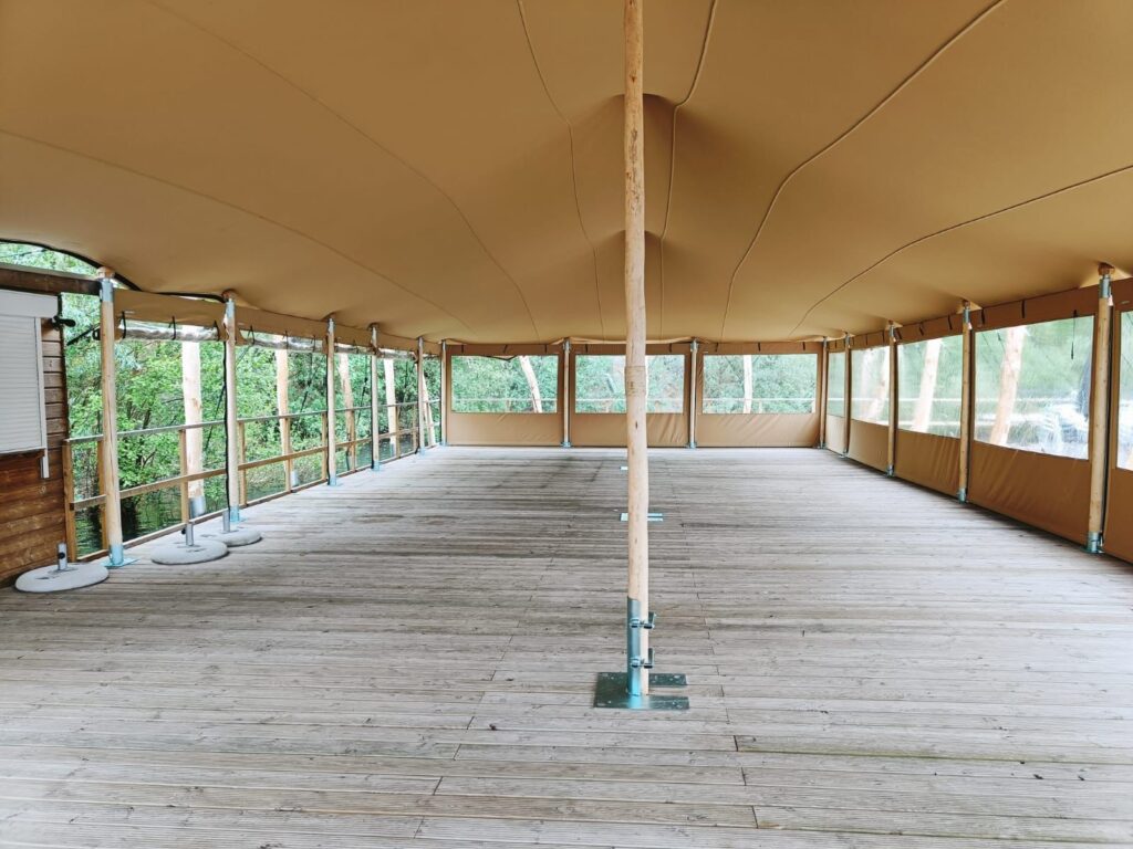 Stretchtent met zijwanden