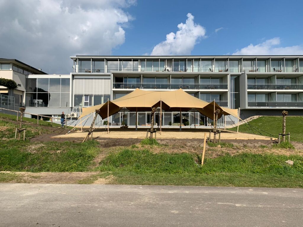 Stretchtent bij Van der Valk Hotel ARA in Zwijndrecht