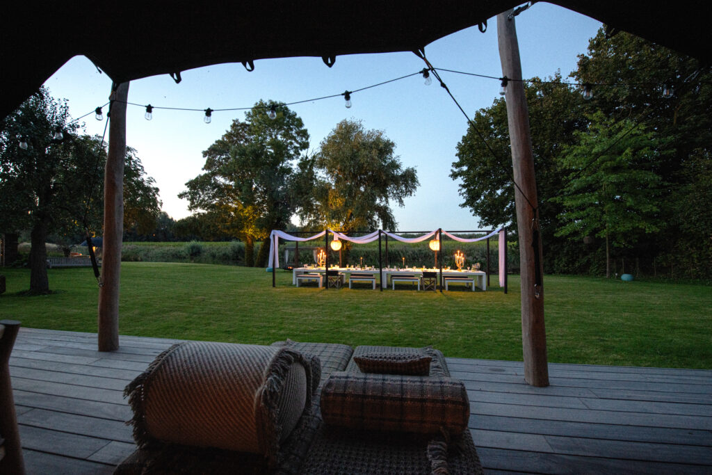 Stretchtent bij Strak Studio