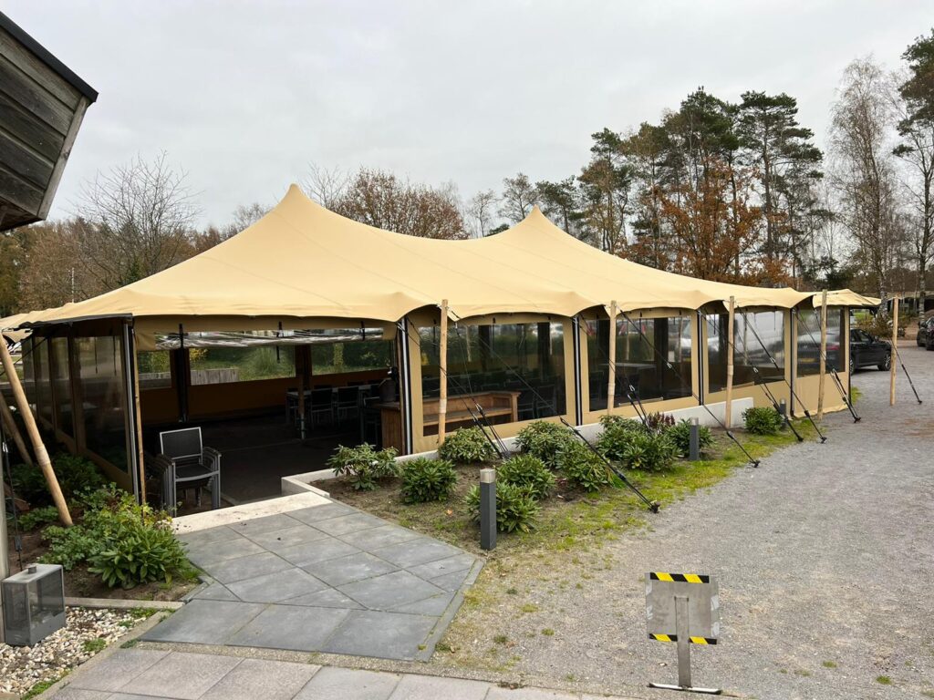 Stretchtent met zijwanden