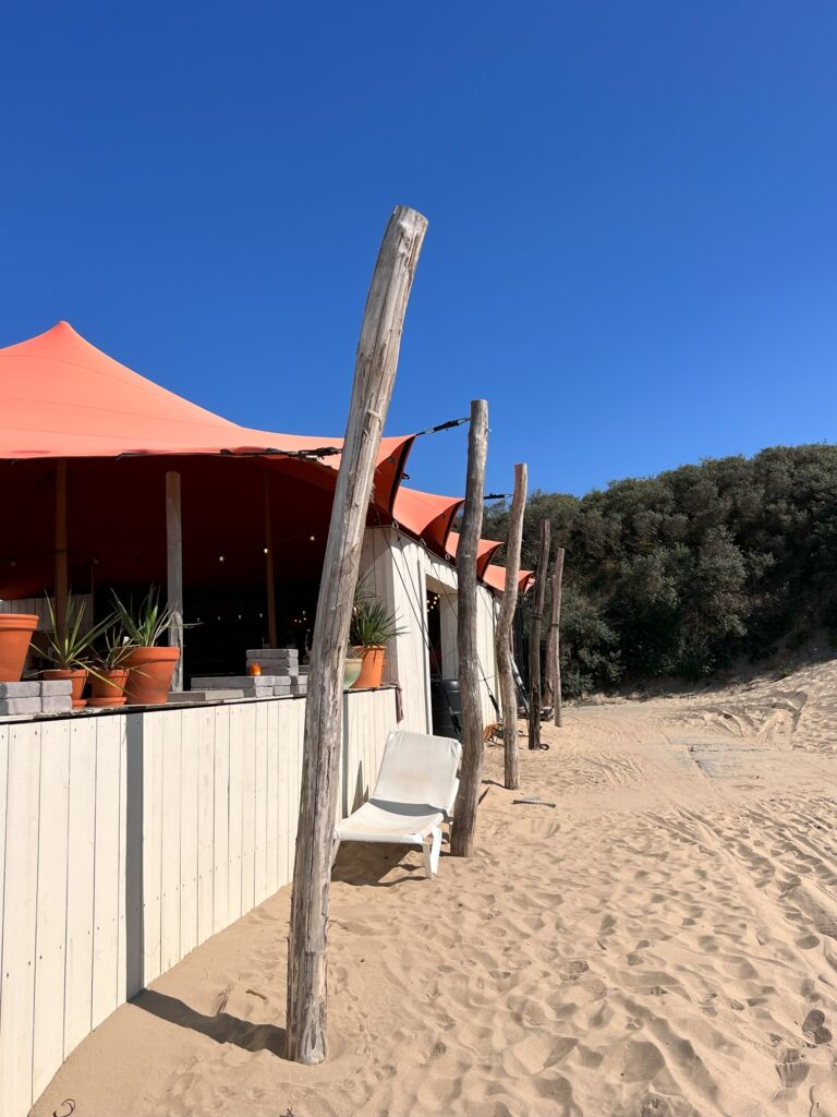 Stretchtent bij Strandpaviljoen Egbert aan Zee