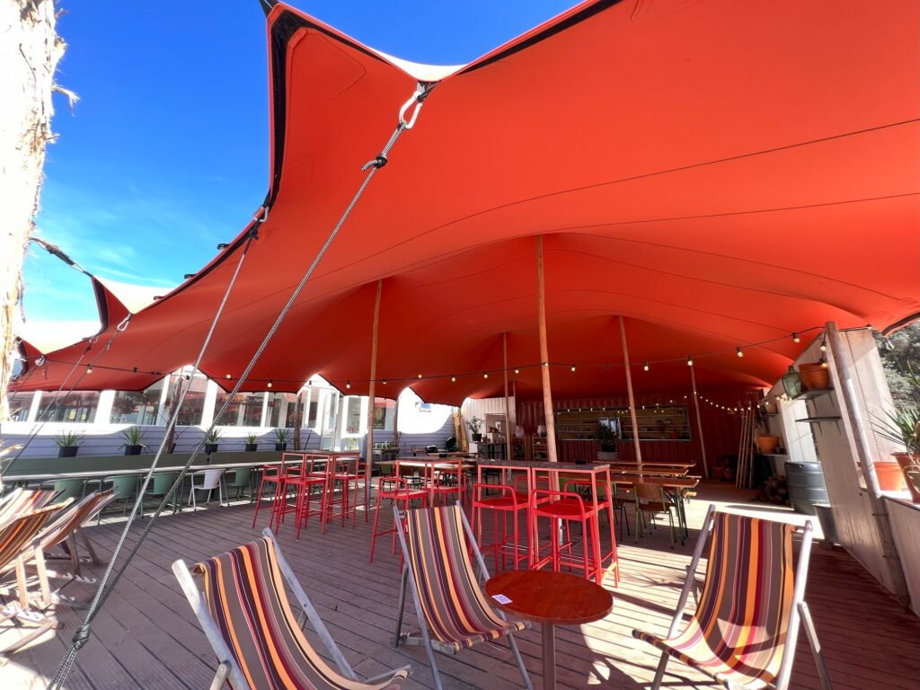 Stretchtent bij Strandpaviljoen Egbert aan Zee
