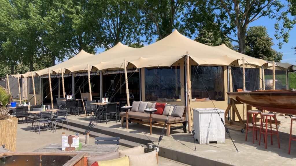 Stretchtent bij Restaurant Oolderhof in Roermond