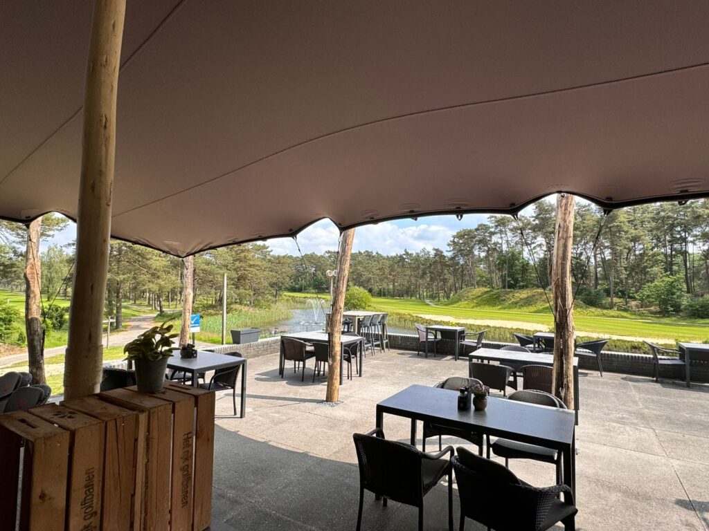 Stretchtent bij Golfbaan het Rijk van Nunspeet